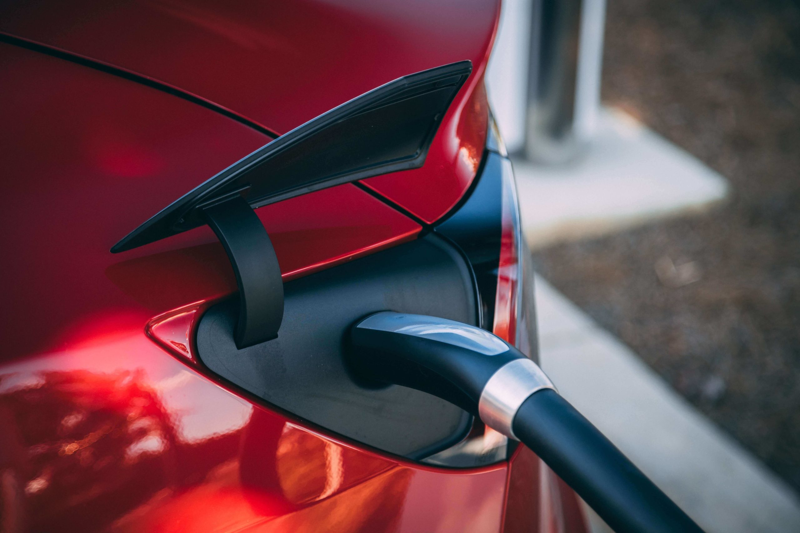 Electric Car Sharing Startup, Emobi, To Reach Medellín
